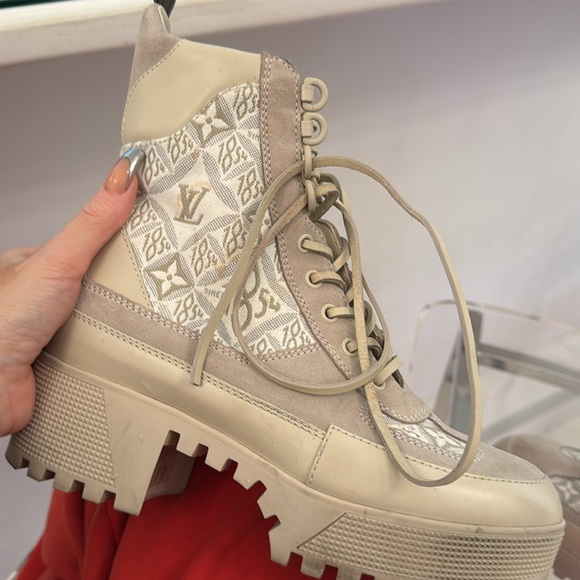 Louis Vuitton boots - Picture 3 of 3